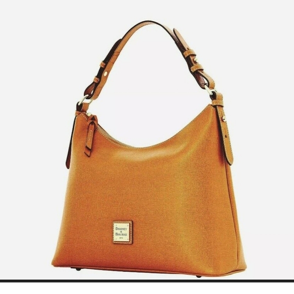 Dooney & Bourke Handbags - 💕Dooney & Bourke Saffiano Leather Hobo💕